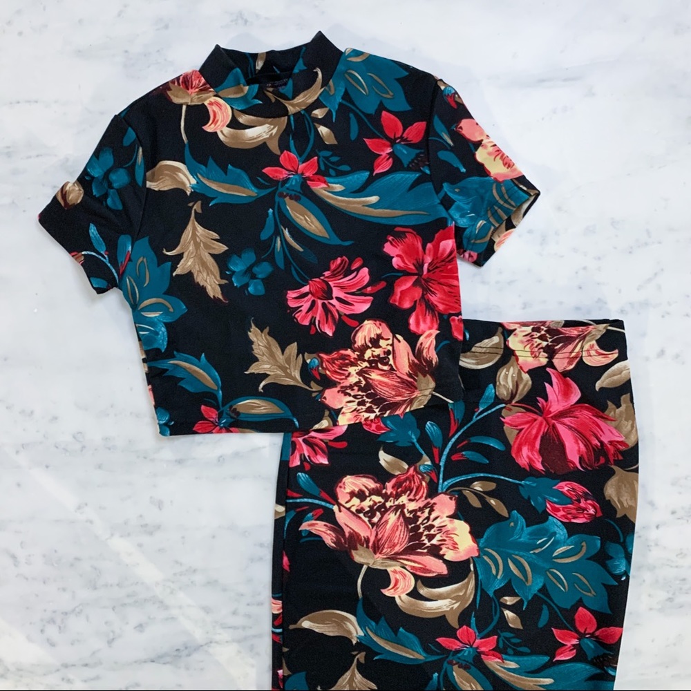 Black Floral Two Piece Skirt Set - Picture 2 of 8
